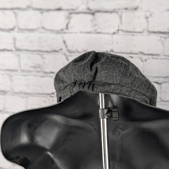 New dark gray / black newsboy cap, lined, elastic back - Picture 4 of 11